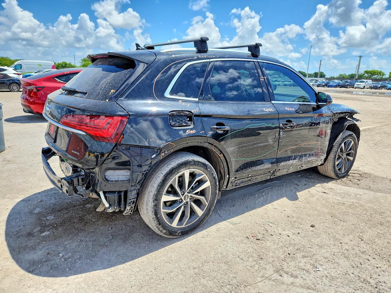 2022 Audi Q5 Premium 45 - Фото 3