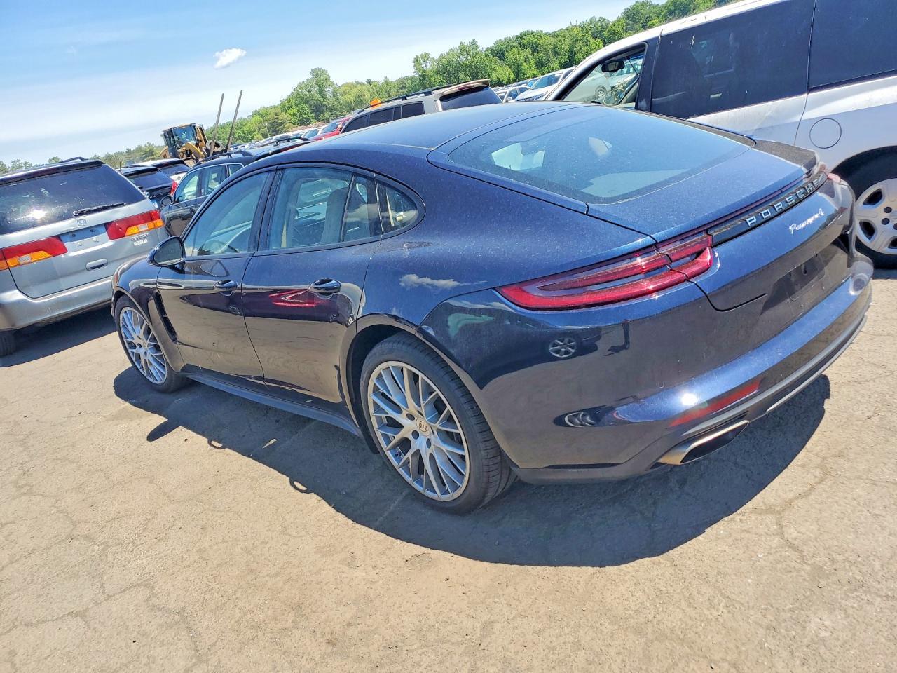 2018 Porsche Panamera 4 - Image 2