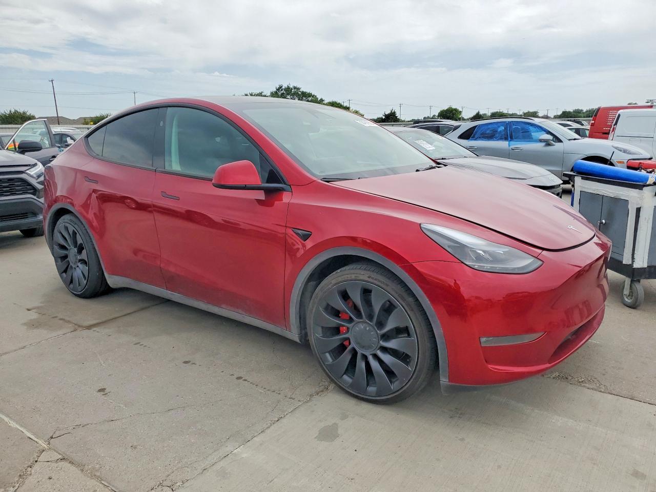 2024 Tesla Model Y - Фото 4