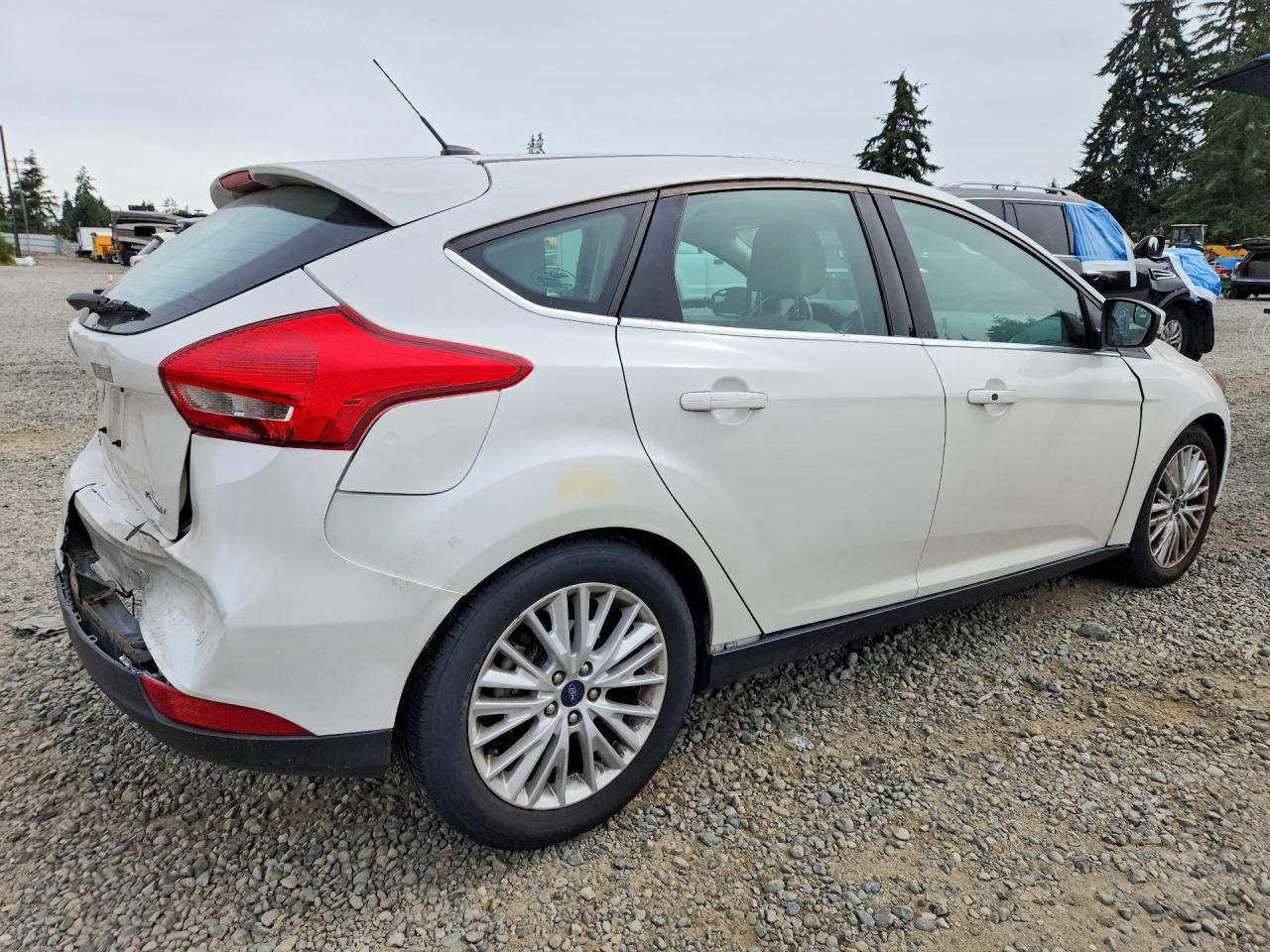 2018 Ford Focus Titanium - Фото 3