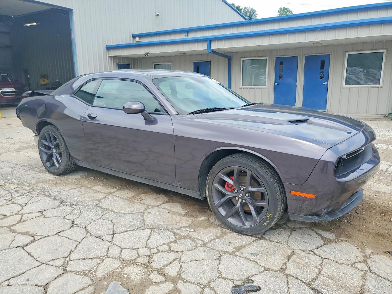 2022 Dodge Challenger Sxt - Фото 4
