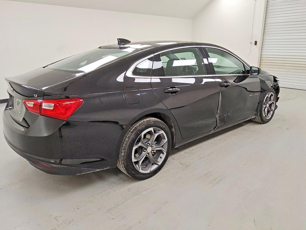 2023 Chevrolet Malibu Lt - Фото 3