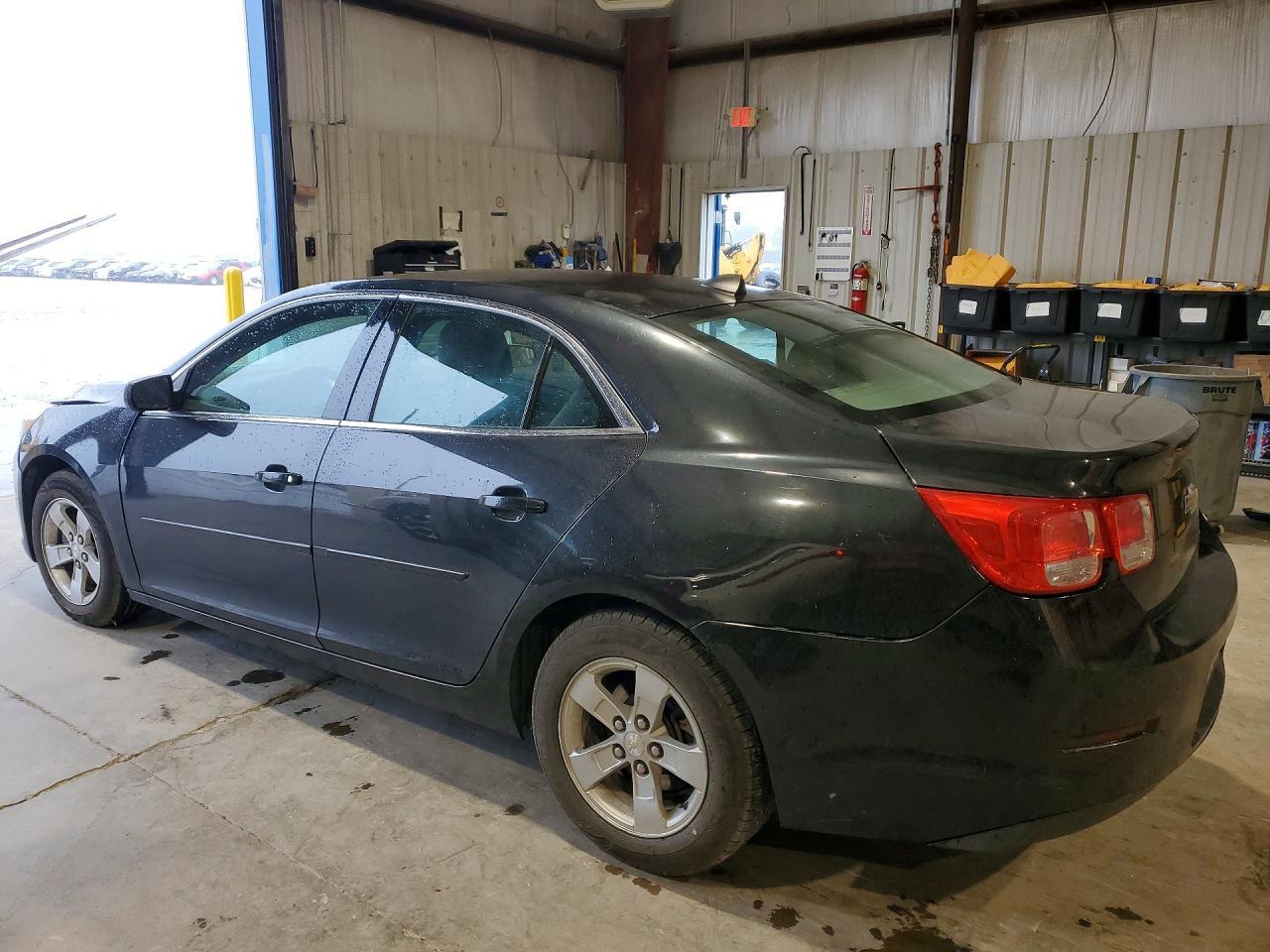 2013 Chevrolet Malibu Ls - Фото 2