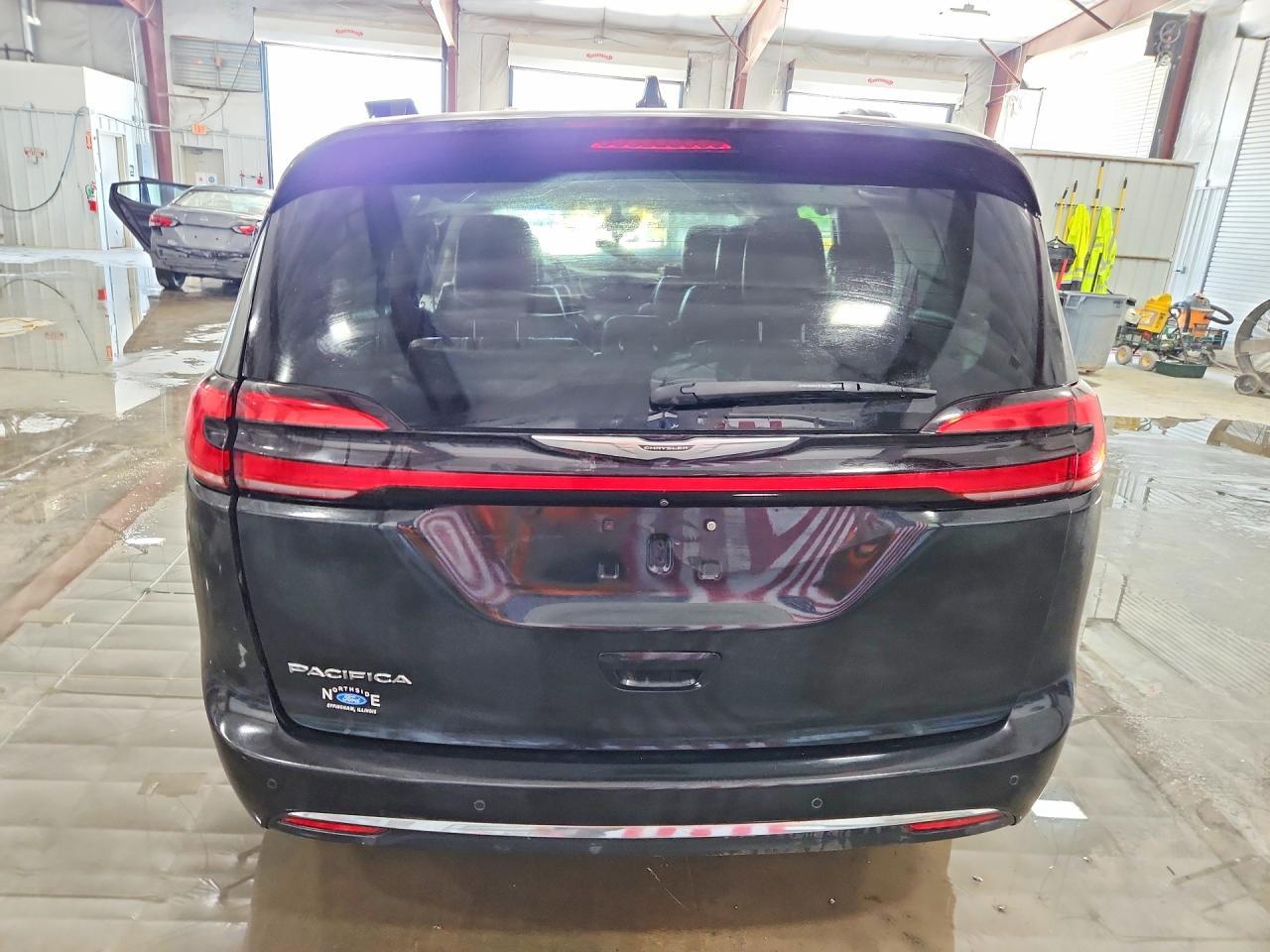 2021 Chrysler Pacifica Touring L - Фото 6