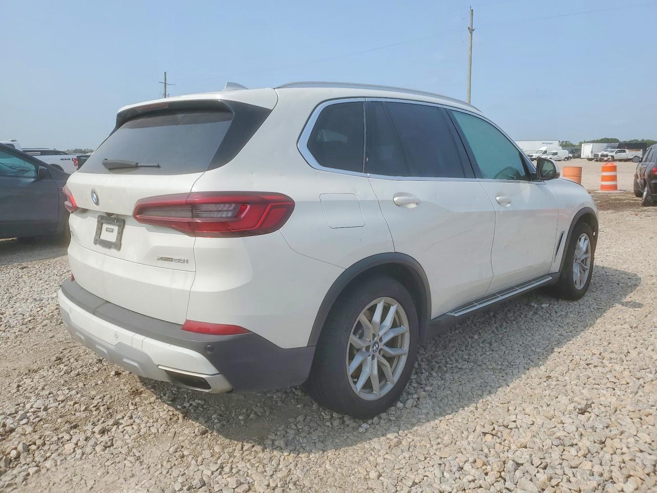 2019 BMW X5 xDrive50I - Фото 3