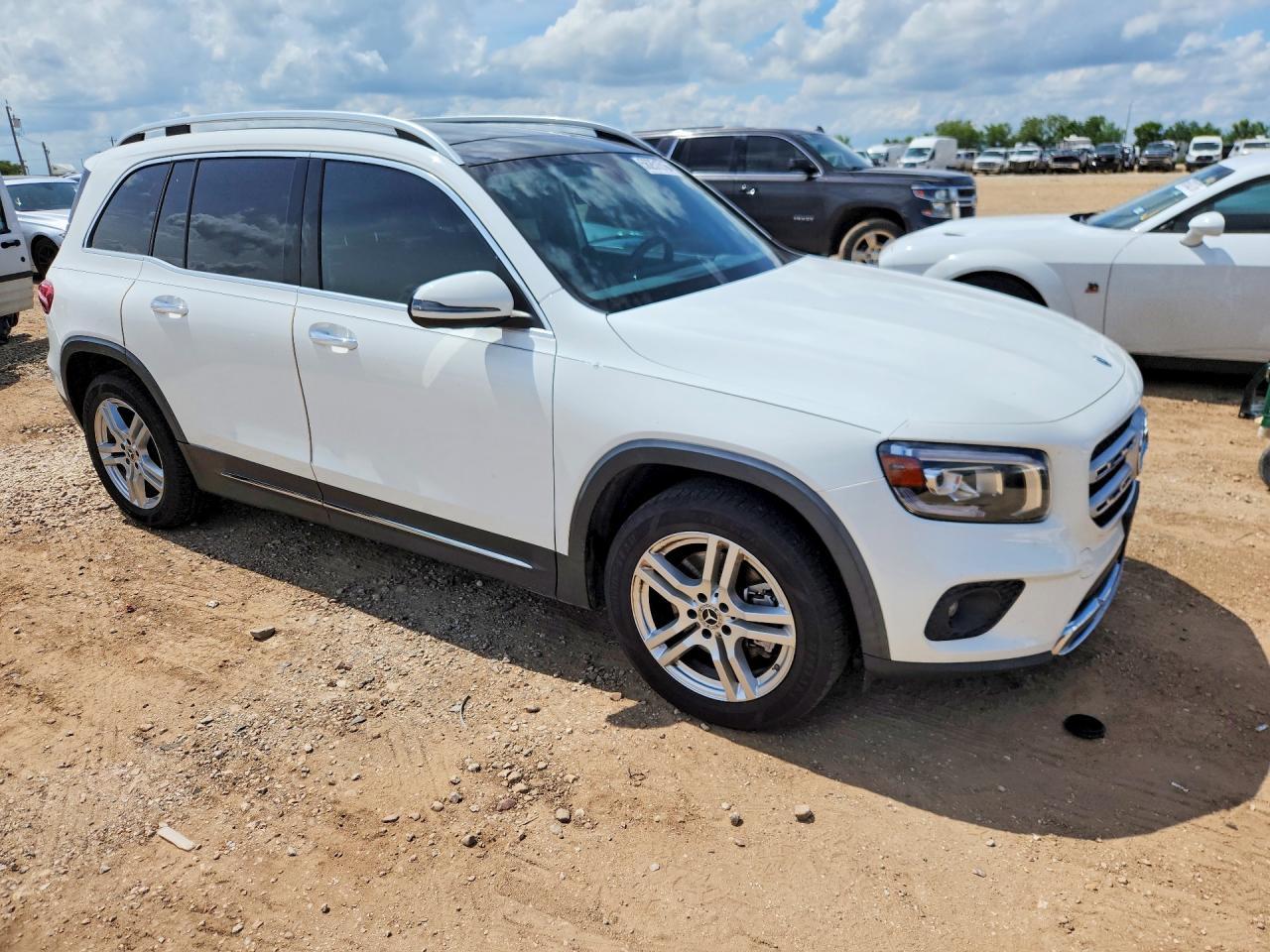 2020 Mercedes-Benz Glb 250 - Image 4