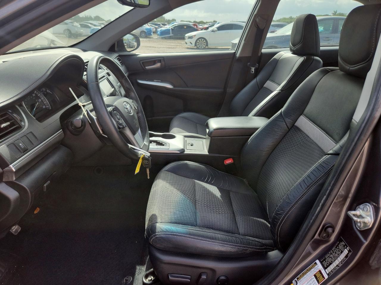 2014 Toyota Camry Se - Фото 7