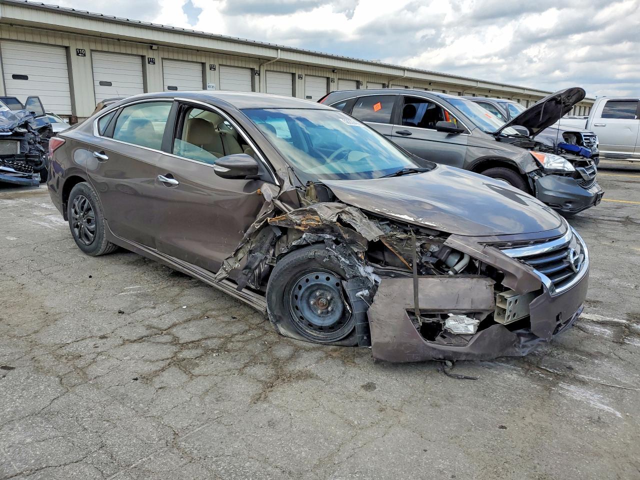 2015 Nissan Altima 2.5 S - Image 4
