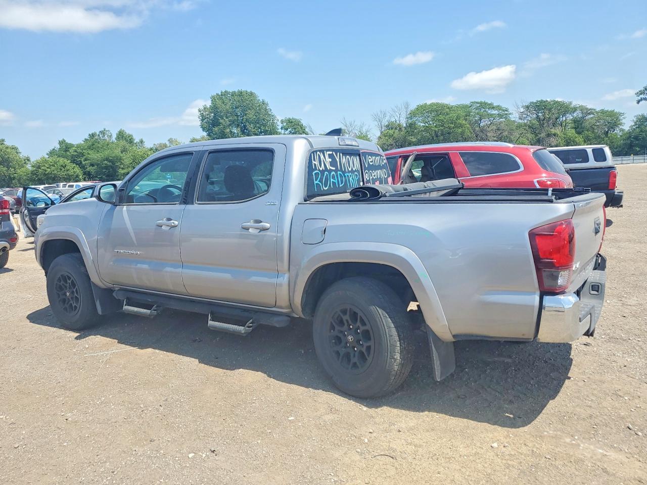 2021 Toyota Tacoma Sr5 V6 - Фото 2