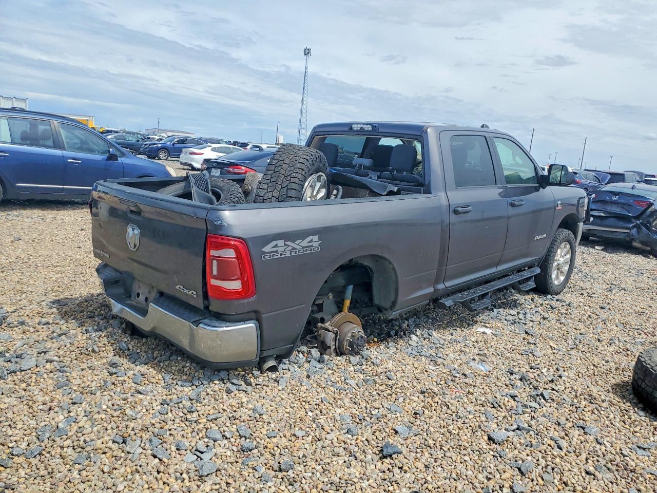 2020 Ram 2500 Big Horn - Image 3
