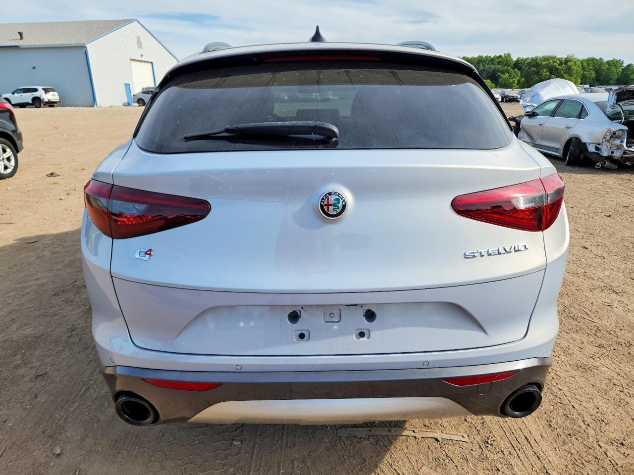 2022 Alfa Romeo Stelvio Ti - Image 6