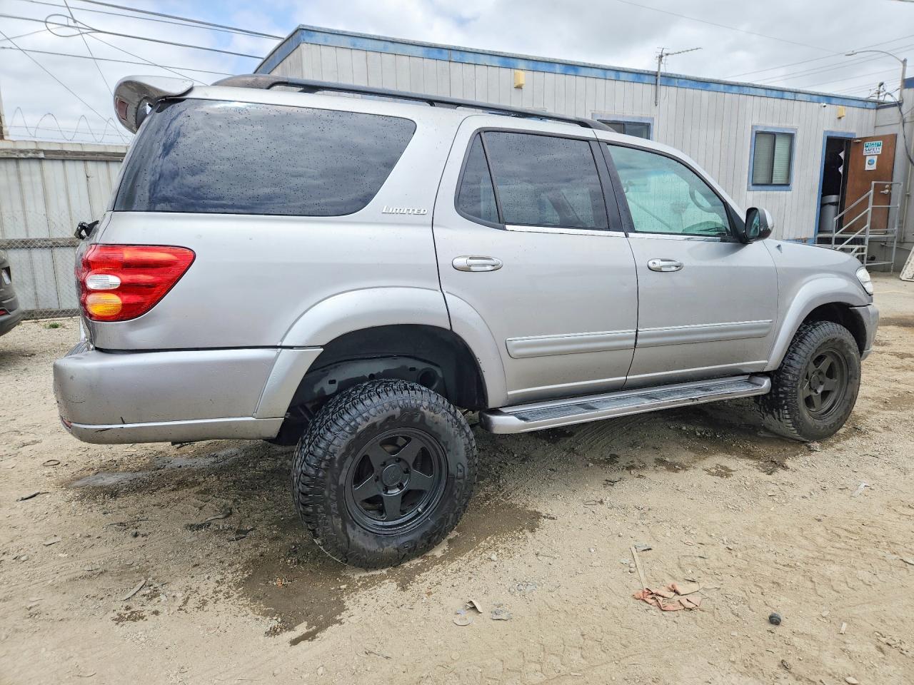 2003 Toyota Sequoia Limited - Image 3