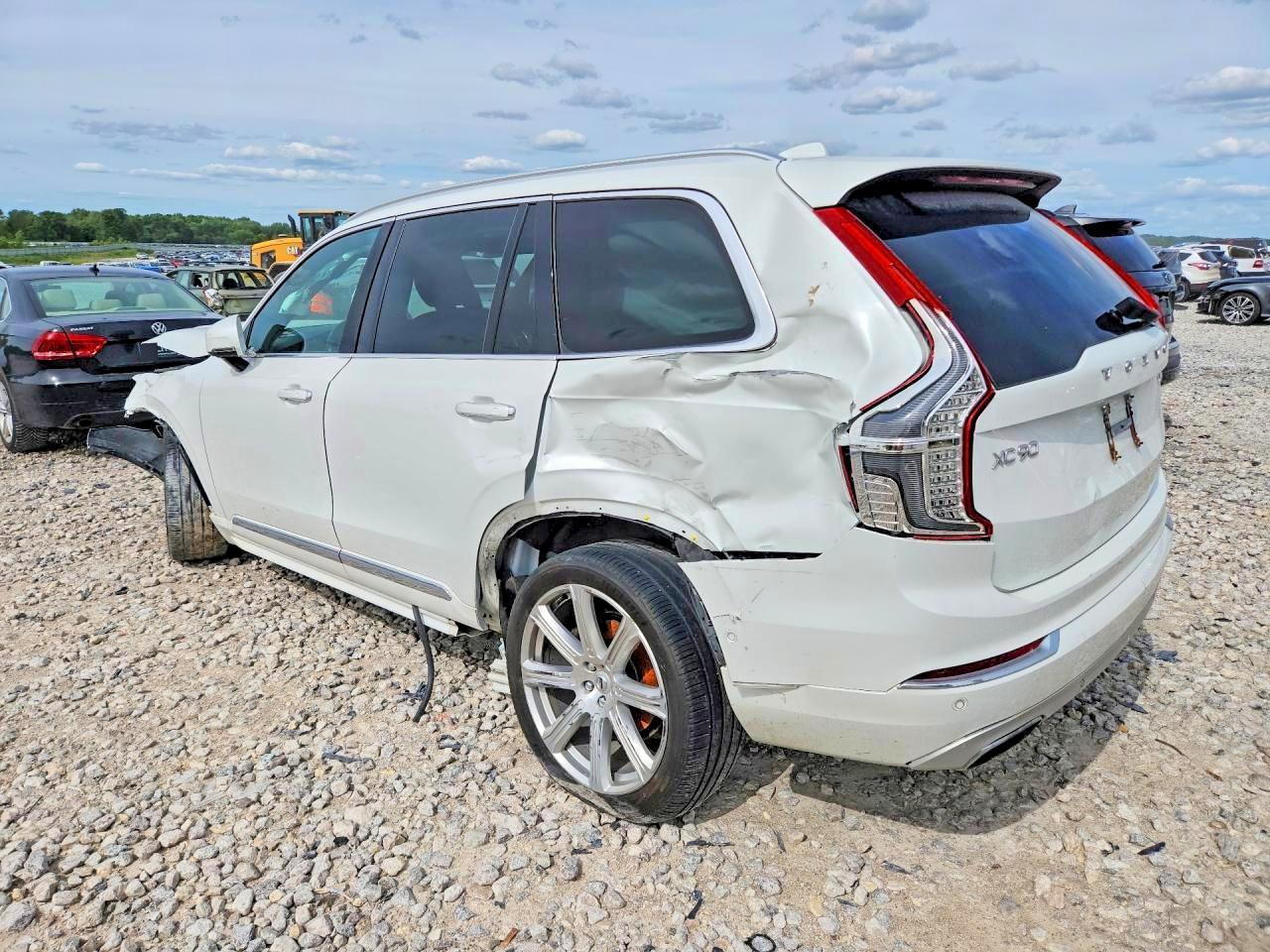 2019 Volvo Xc90 T6 Inscription Awd - Image 2