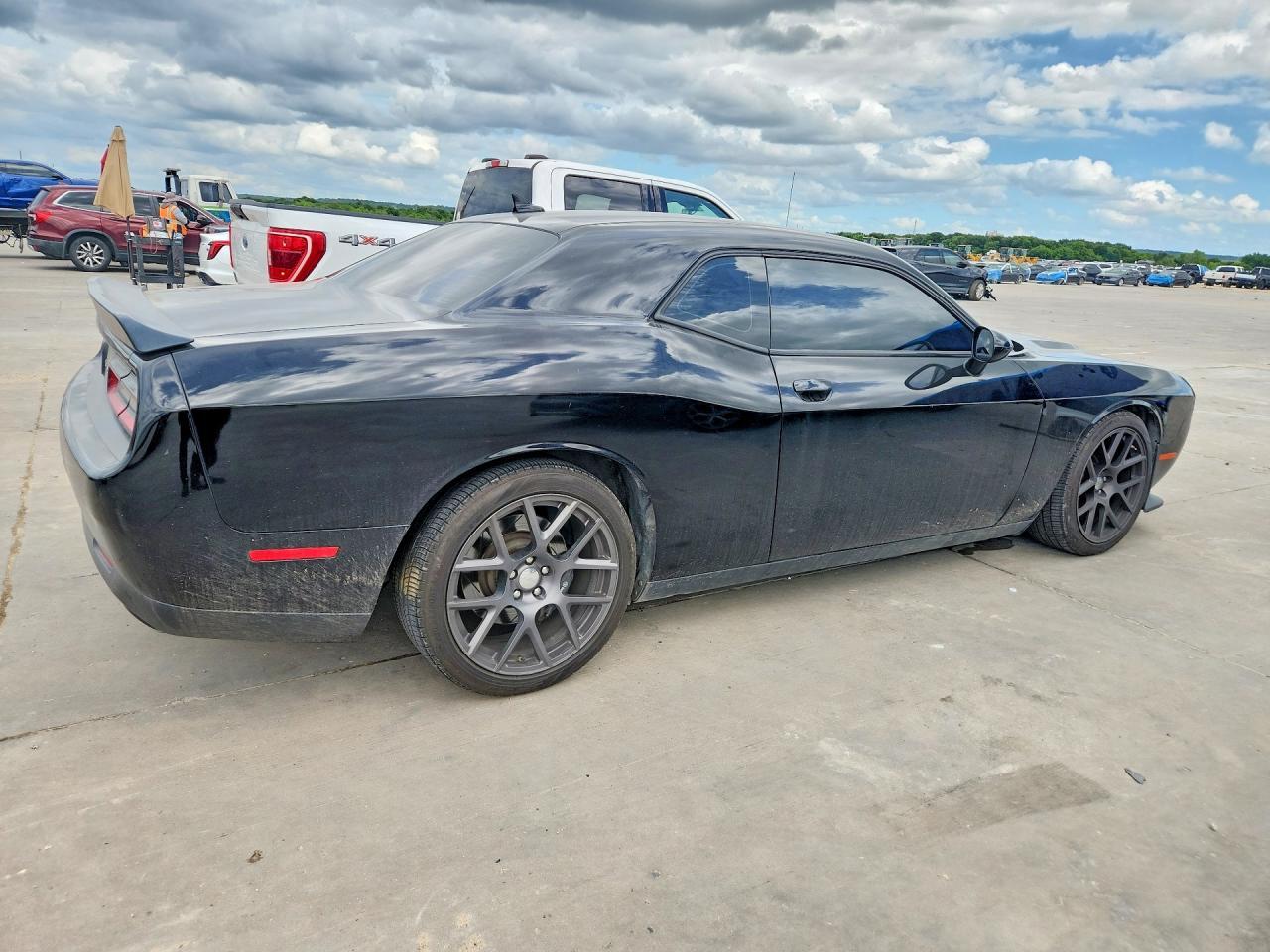 2016 Dodge Challenger R - Фото 3