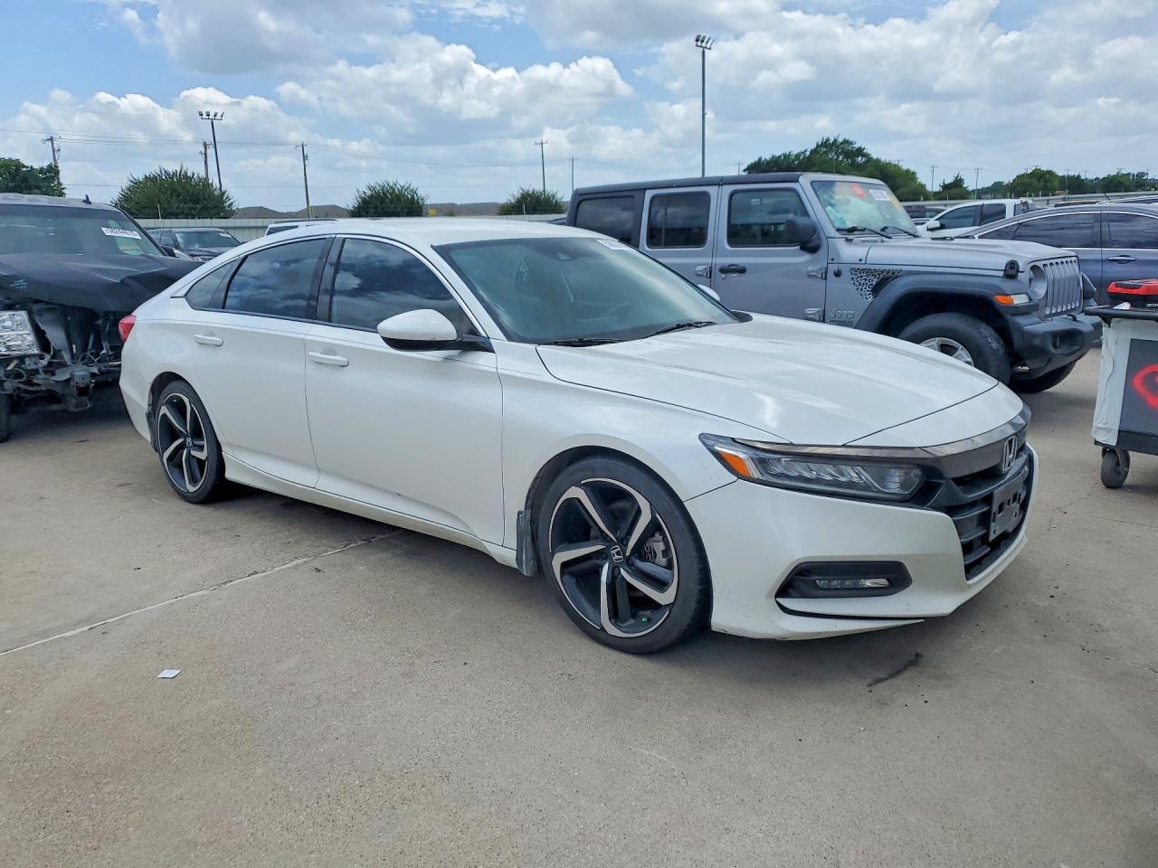 2019 Honda Accord Sport - Image 4