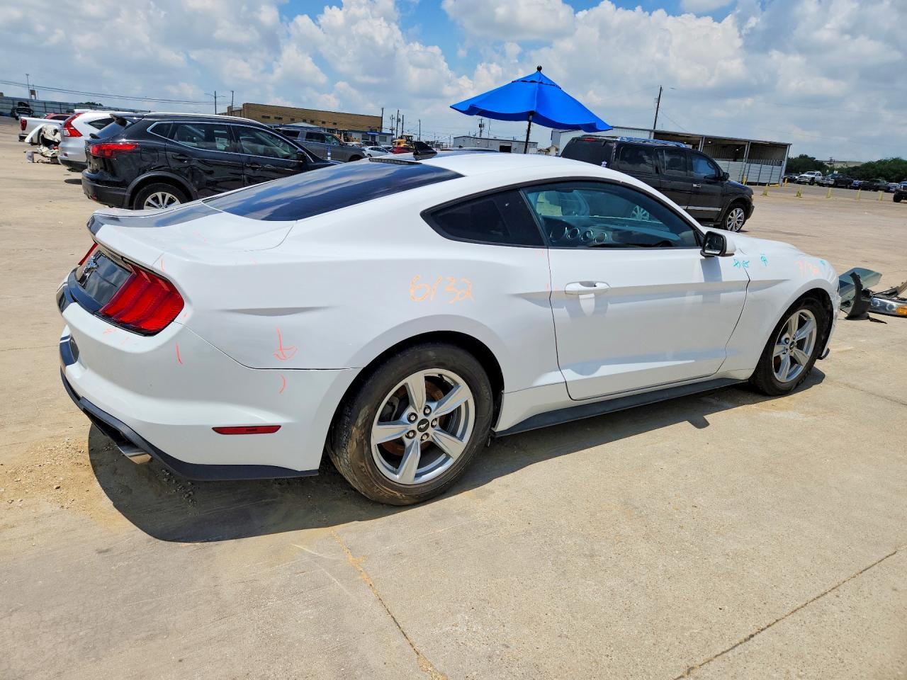 2022 Ford Mustang - Image 3