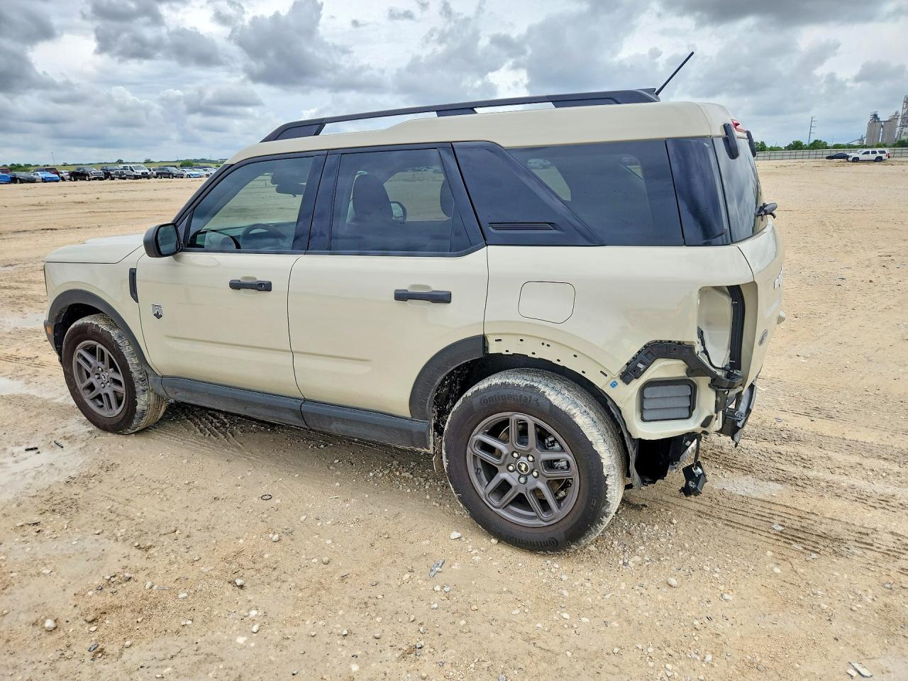 2025 Ford Bronco Sport Big Bend - Image 2