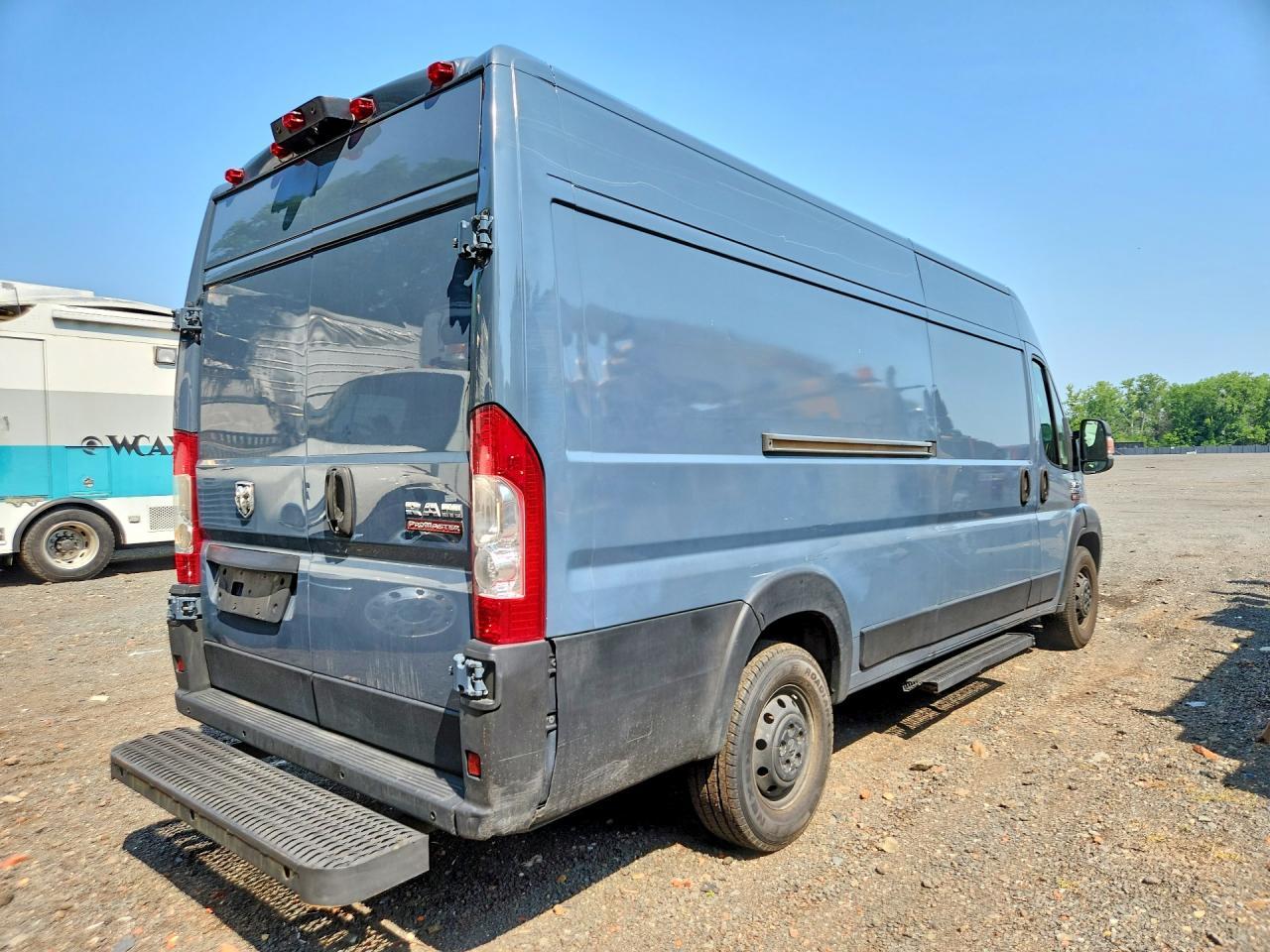2019 Ram Promaster 3500 Delivery Van - Фото 3