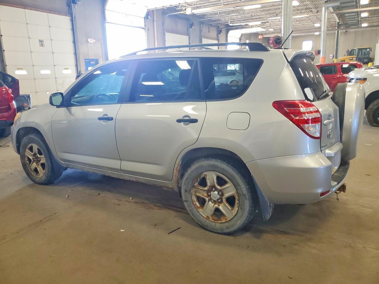 2010 Toyota Rav4 Base - Фото 2
