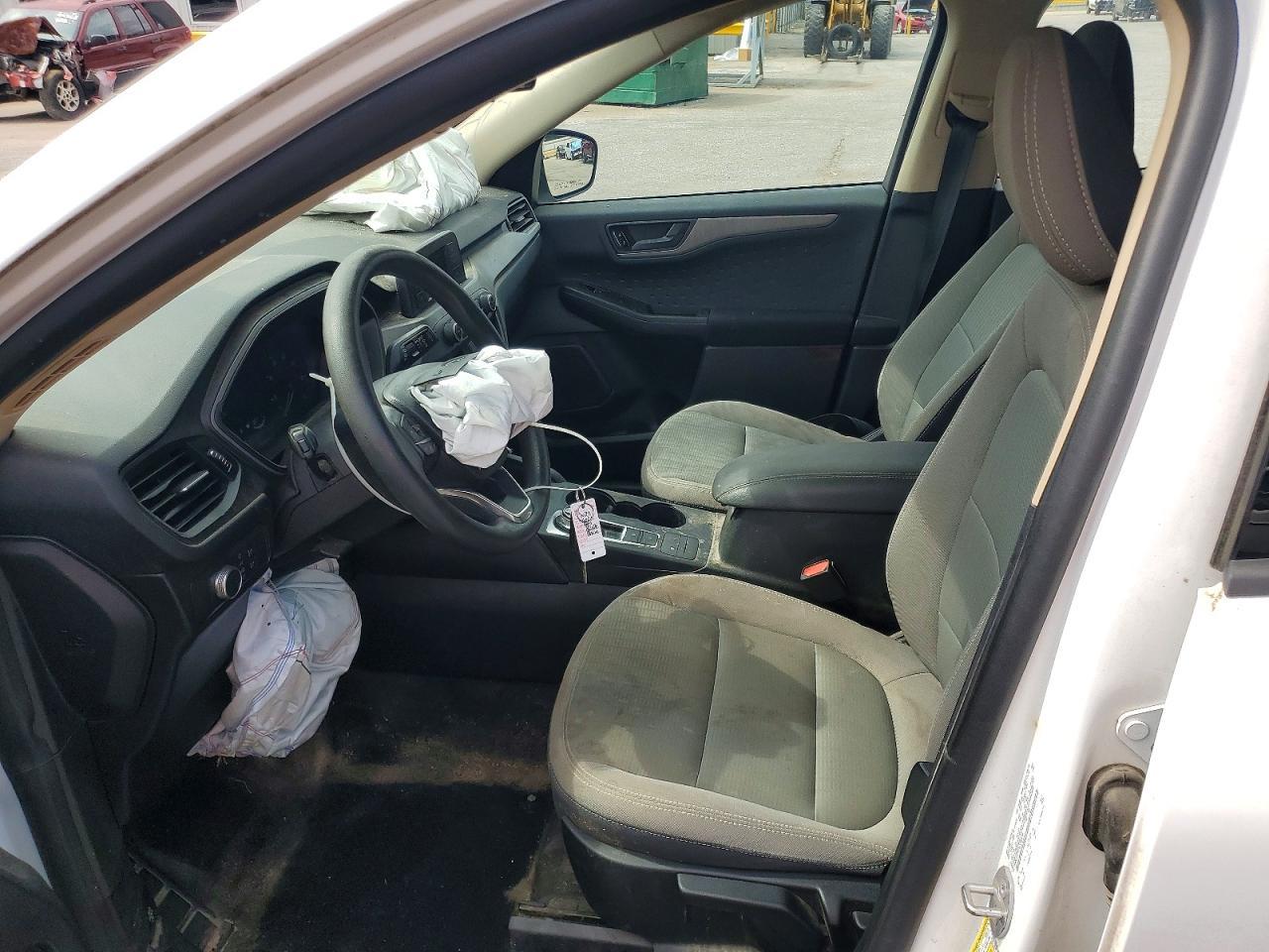 2020 Ford Escape S - Фото 7