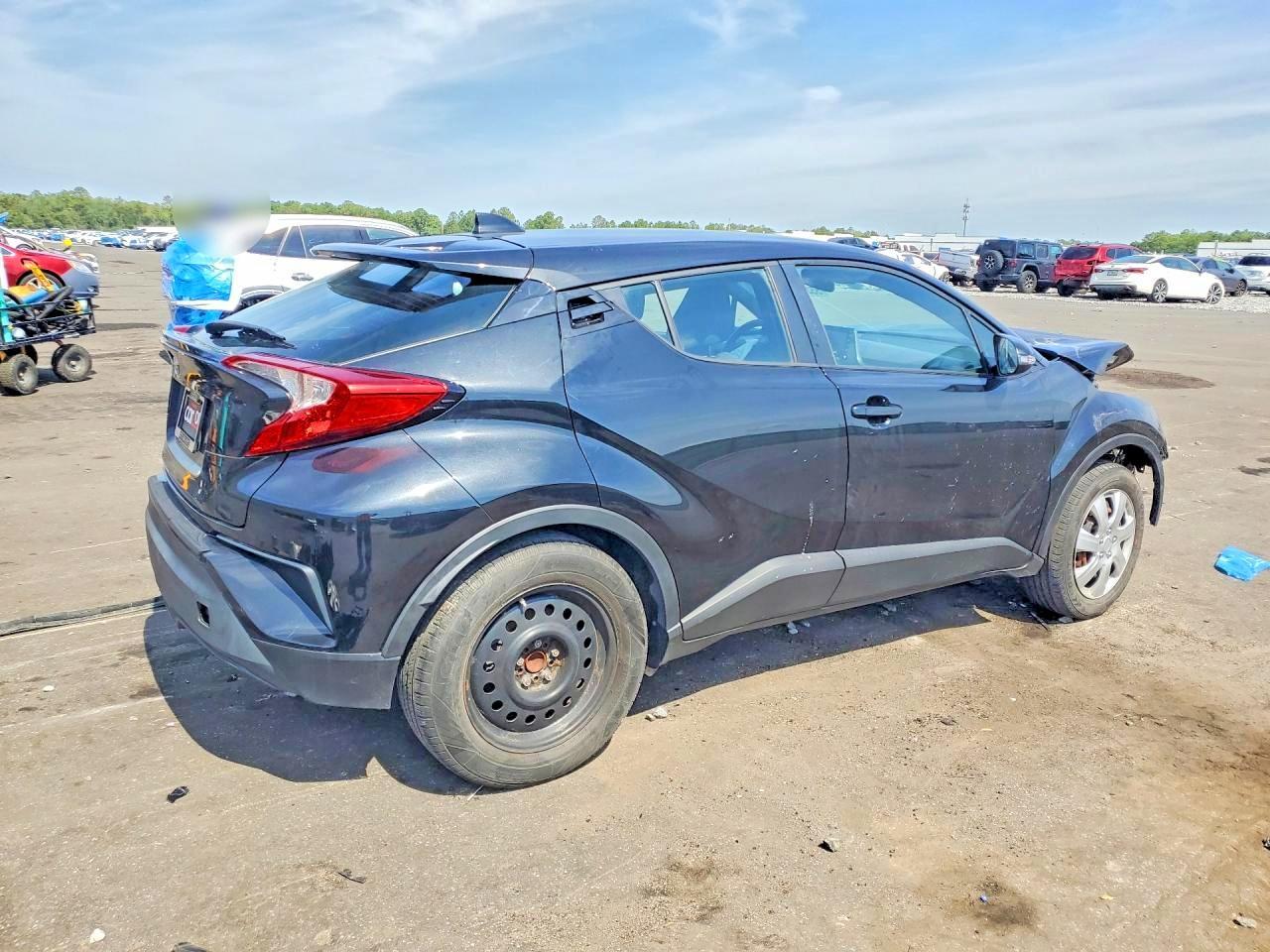 2019 Toyota C-Hr Le - Фото 3