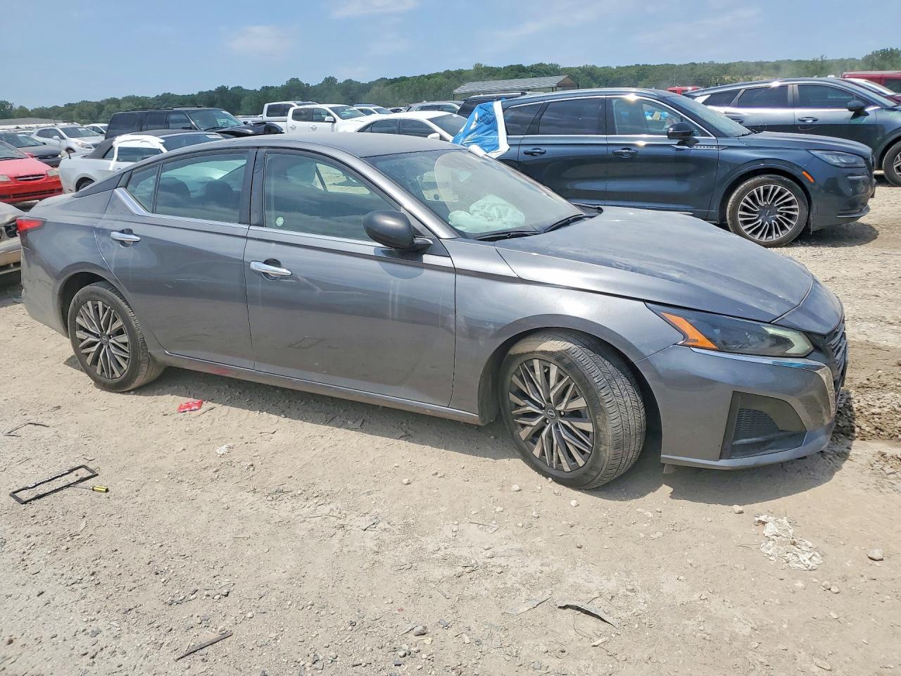 2024 Nissan Altima Sv - Фото 4