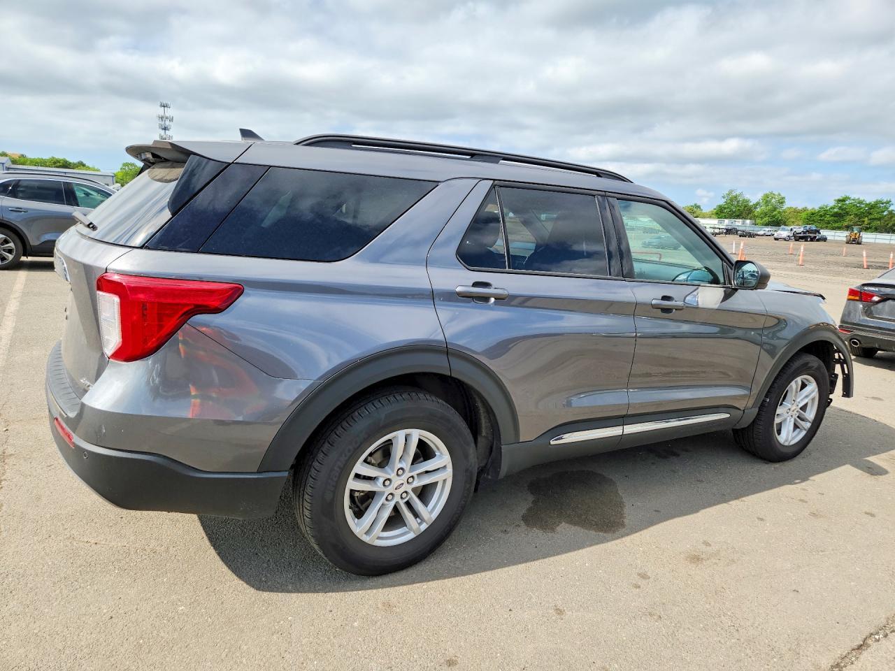 2024 Ford Explorer Xlt - Фото 3