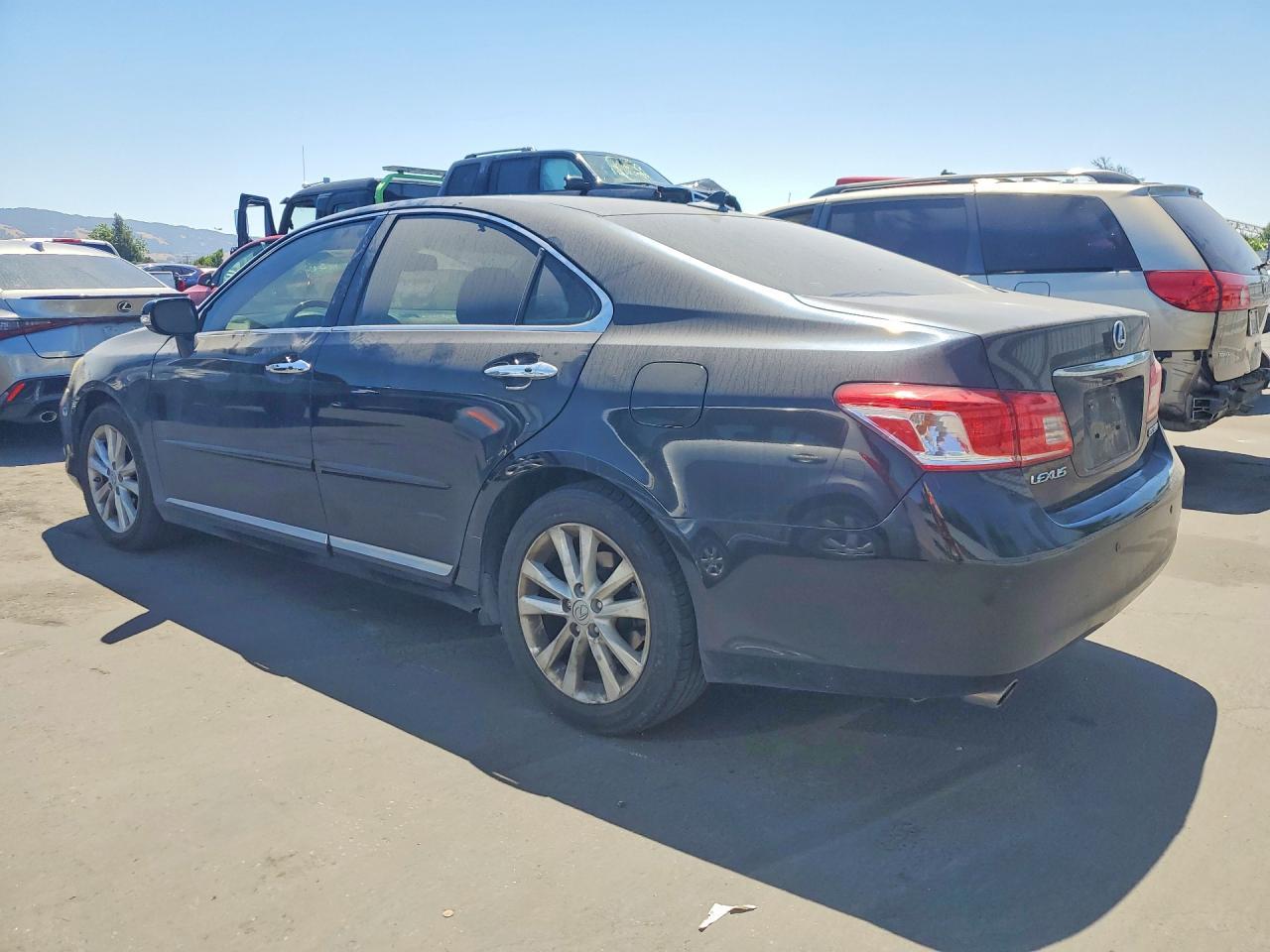 2010 Lexus Es 350 - Фото 2