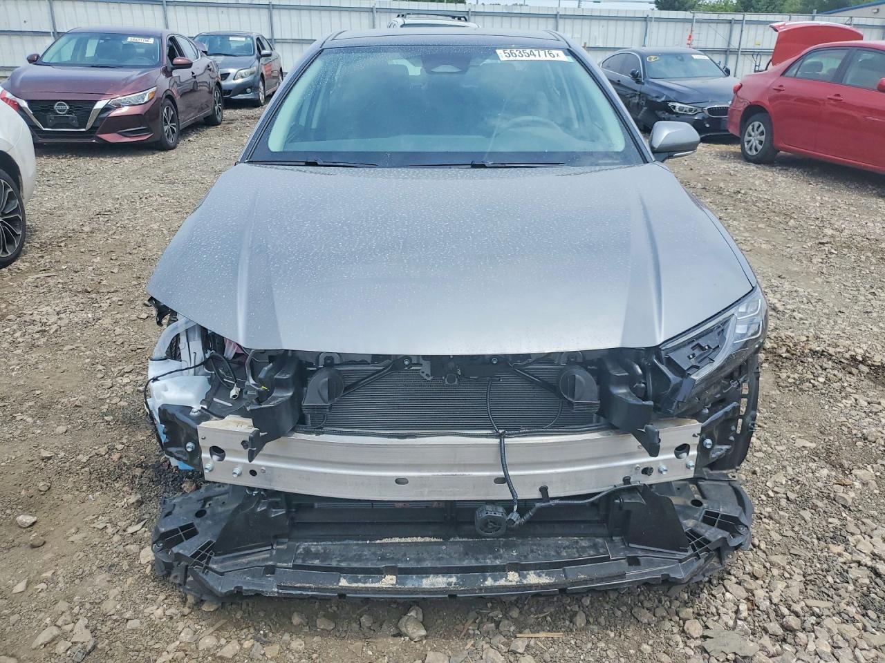 2025 Toyota Camry Xle - Фото 5