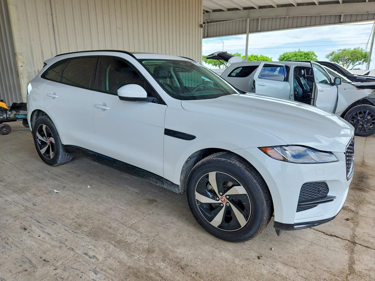 2023 Jaguar F-Pace S - Фото 4