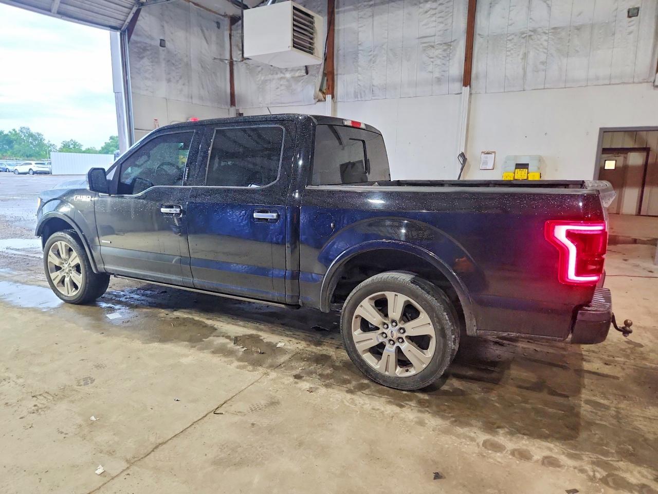 2017 Ford F150 Limit - Фото 2
