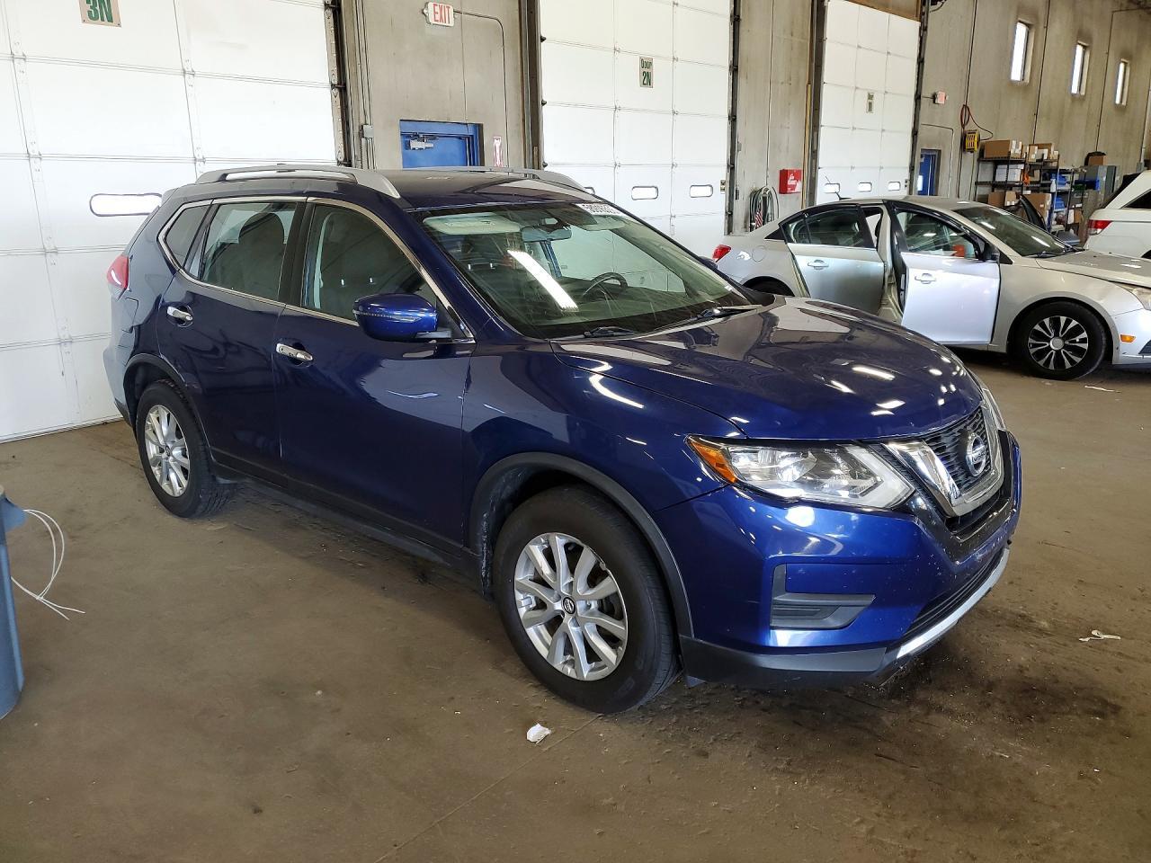 2017 Nissan Rogue Sv - Image 4