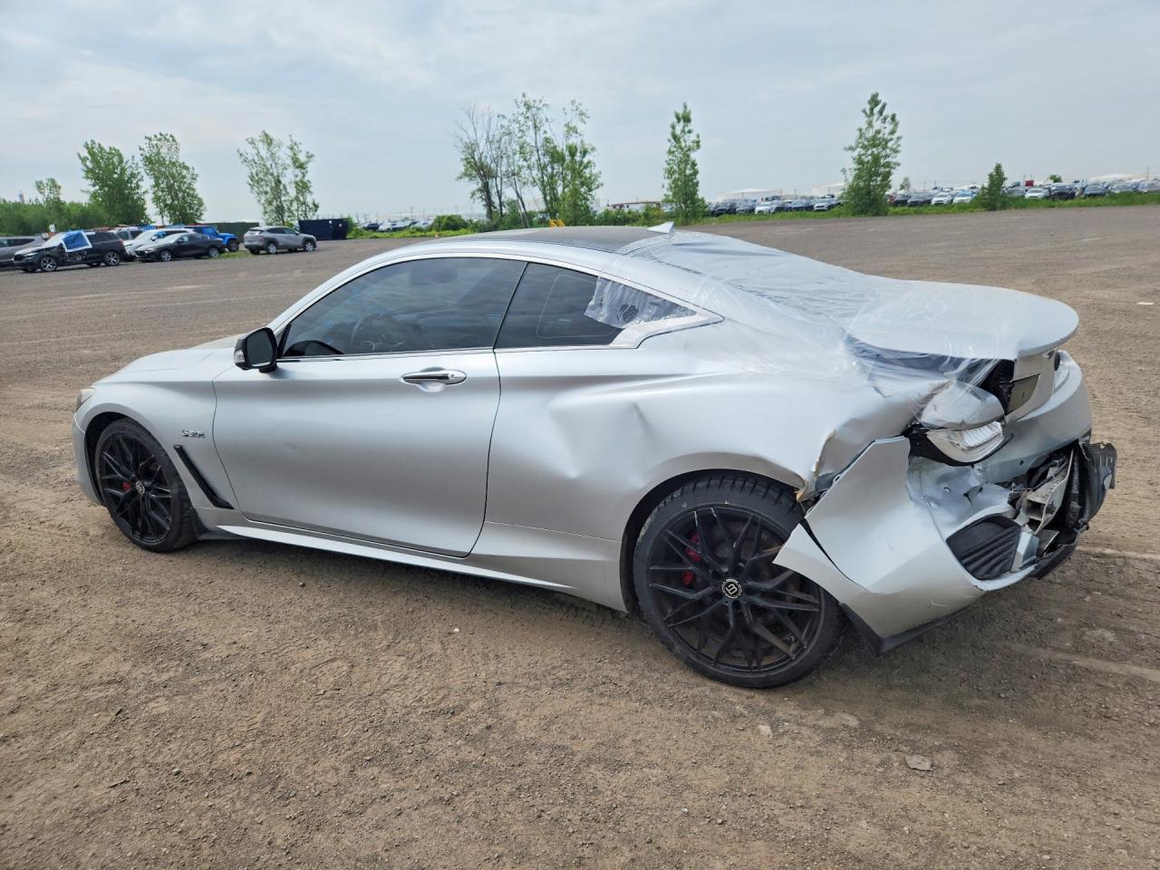 2017 Infiniti Q60 Red Sport 400 - Фото 2