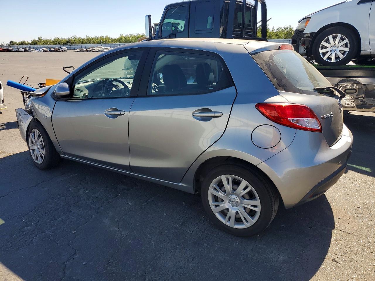 2014 Mazda Mazda2 Sport - Фото 2