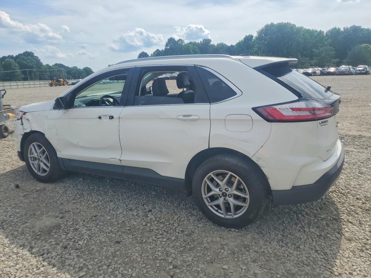 2023 Ford Edge Sel - Image 2