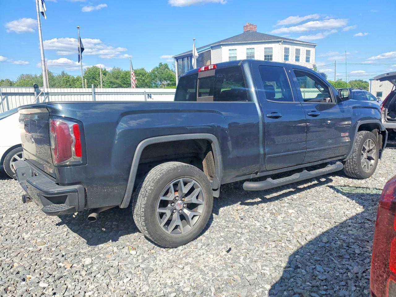 2017 GMC Sierra K1500 Slt - Фото 3