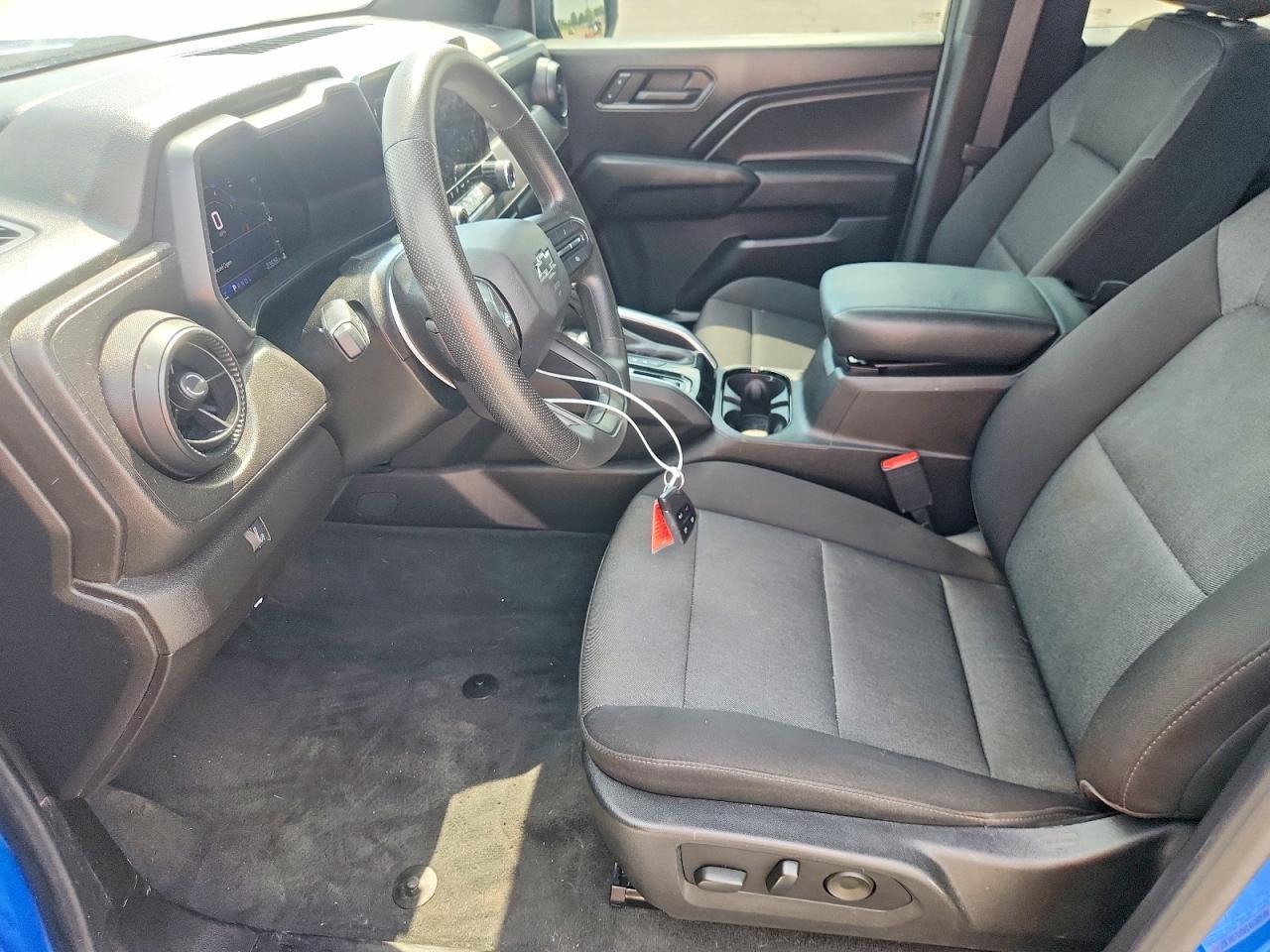 2023 Chevrolet Colorado Trail Boss - Фото 7