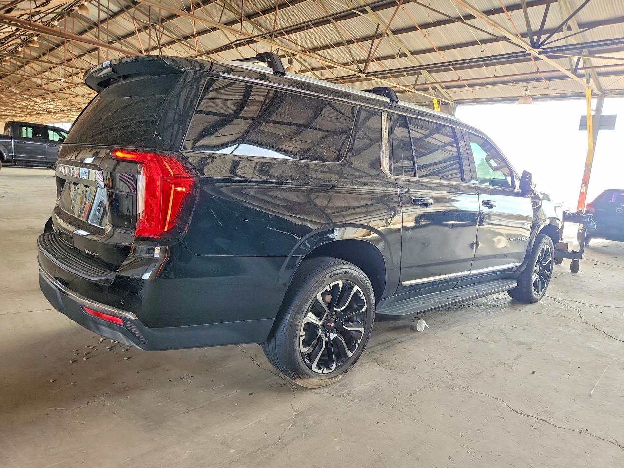 2022 GMC Yukon Xl C1500 Slt - Фото 3