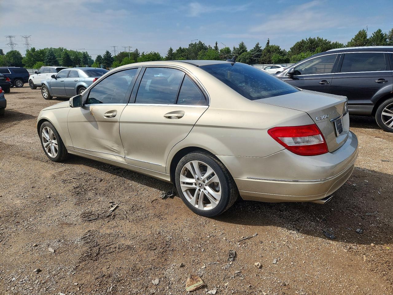 2011 Mercedes-Benz C 300 - Фото 2