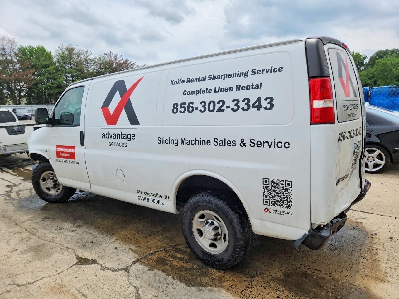 2018 Chevrolet Express 2500 Delivery Van - Image 2