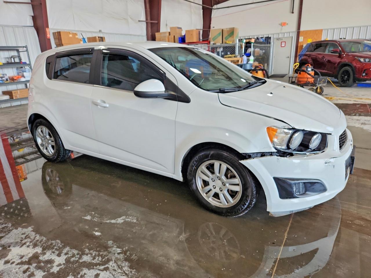 2013 Chevrolet Sonic Lt - Фото 4