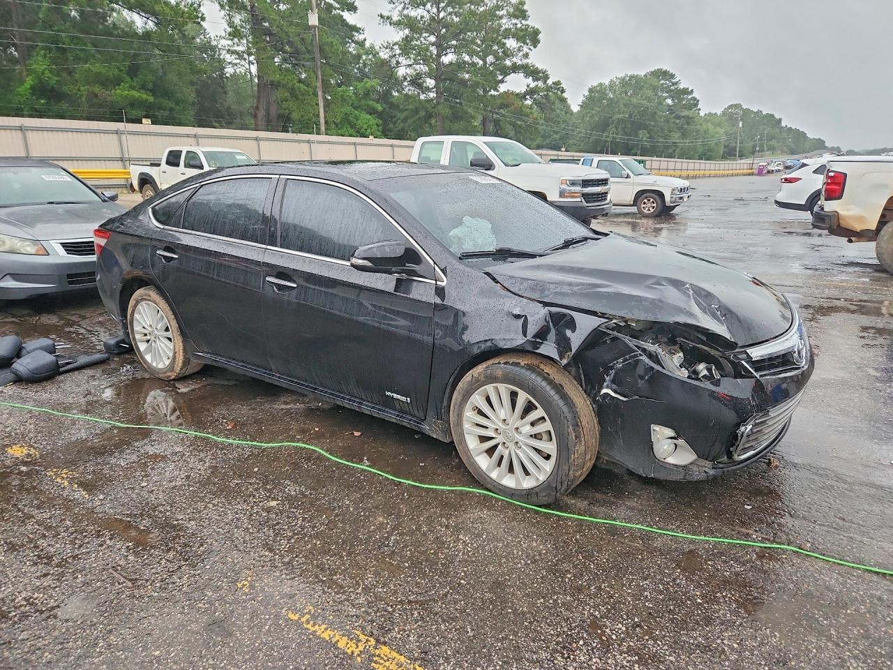 2014 Toyota Avalon Hybrid Xle Touring - Image 4