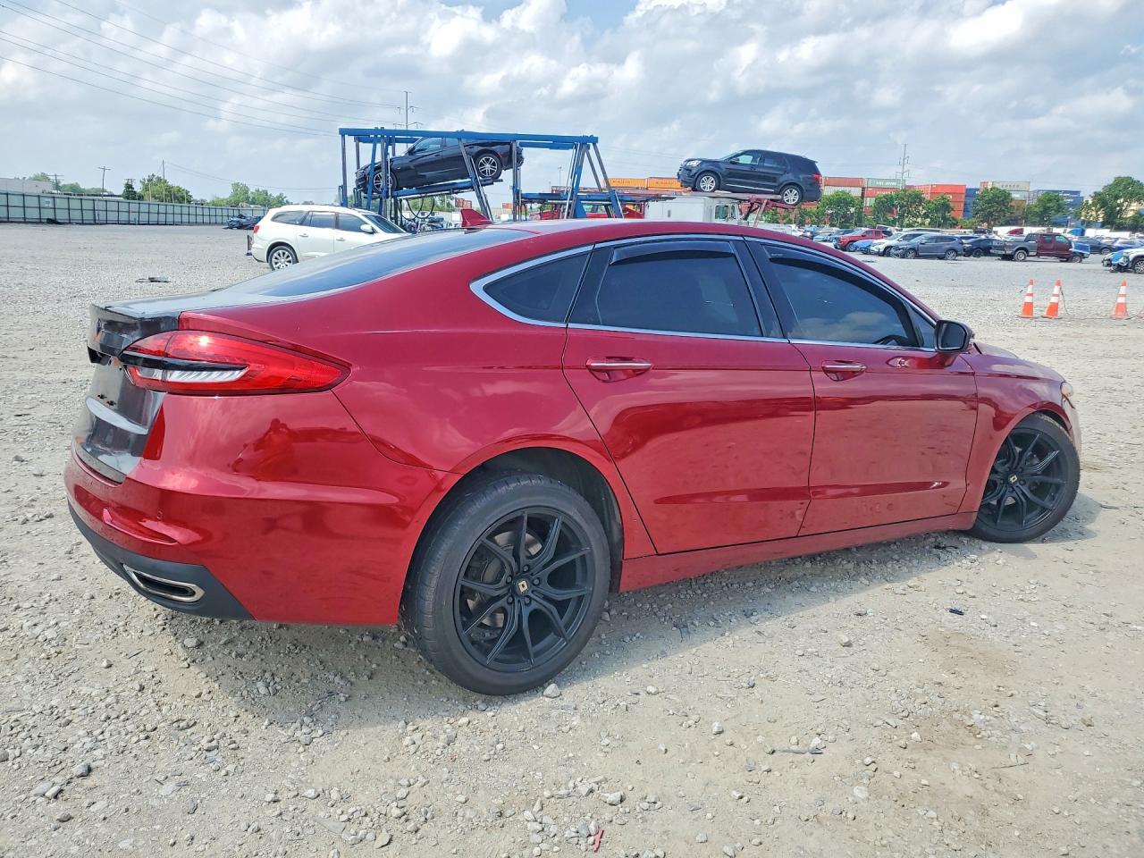 2019 Ford Fusion Titanium - Фото 3