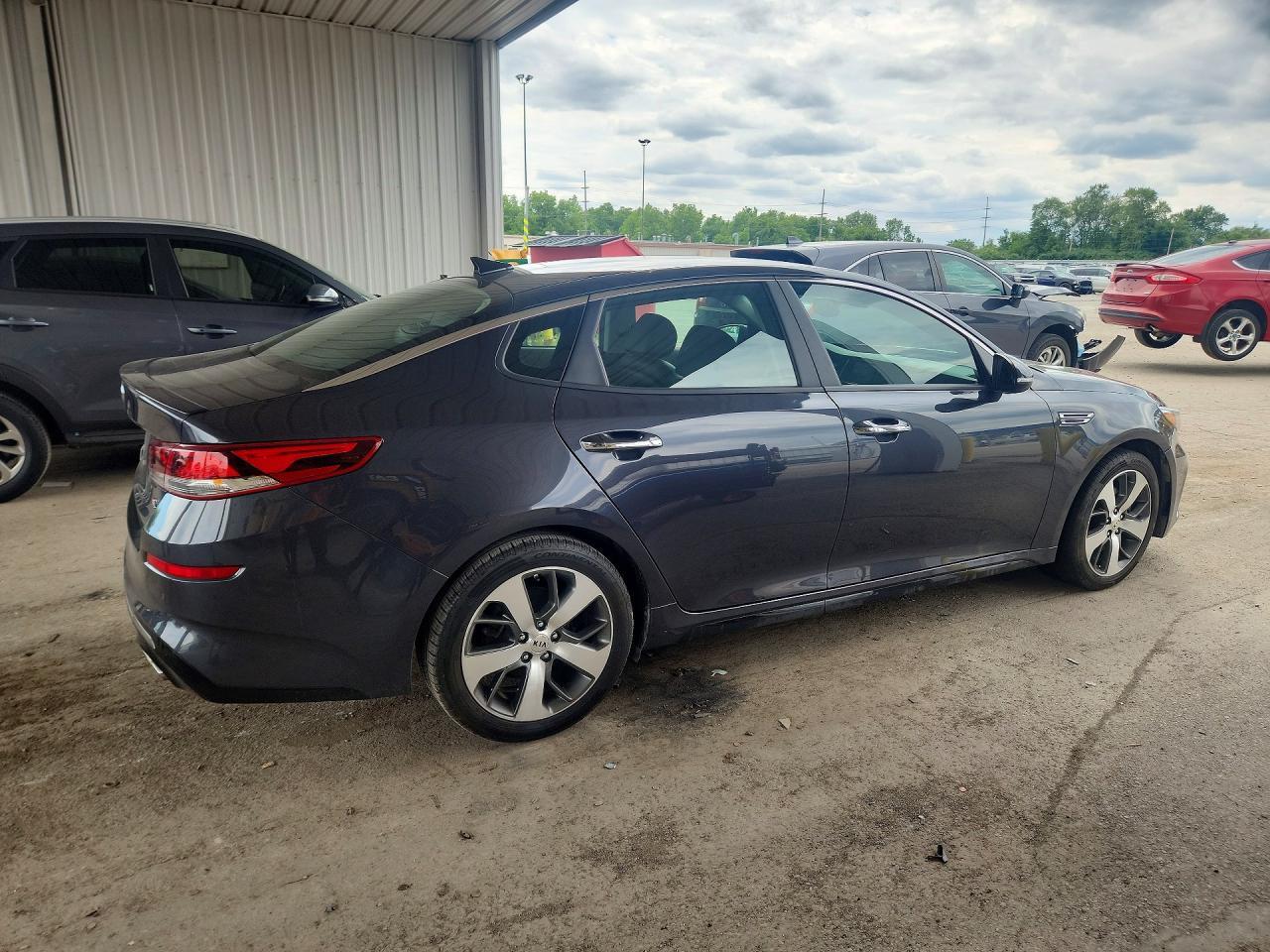 2019 Kia Optima S - Фото 3