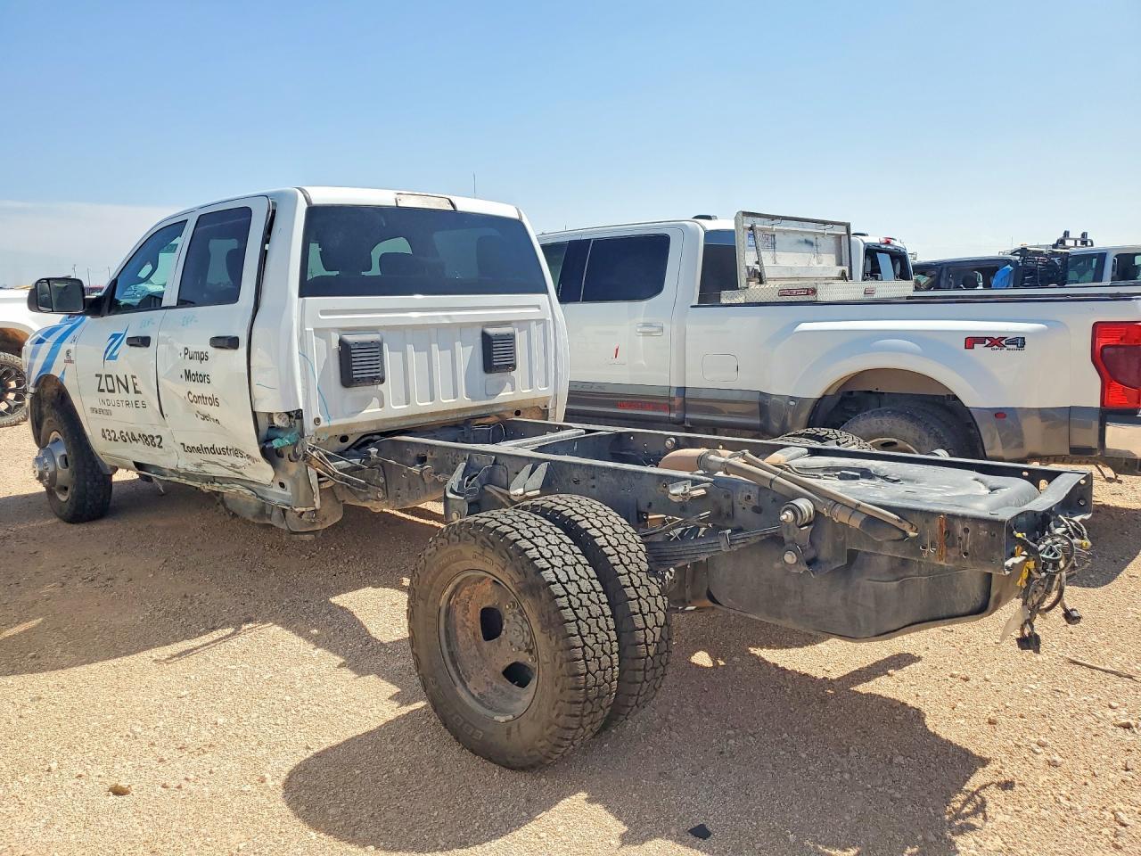 2022 Ram 3500 - Фото 2