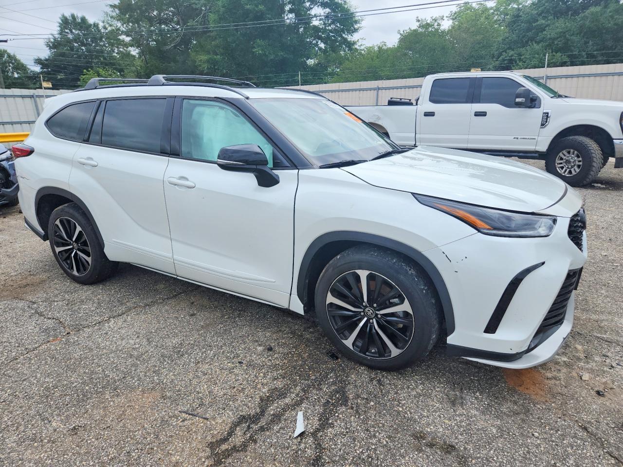 2022 Toyota Highlander Xse - Фото 4