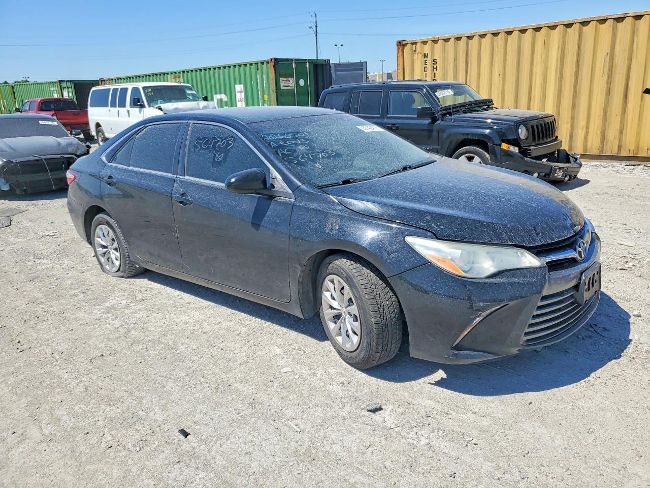 2016 Toyota Camry Le - Фото 4