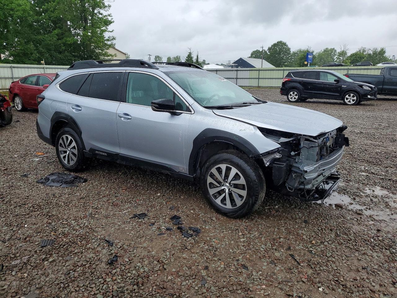 2025 Subaru Outback Premium - Image 4