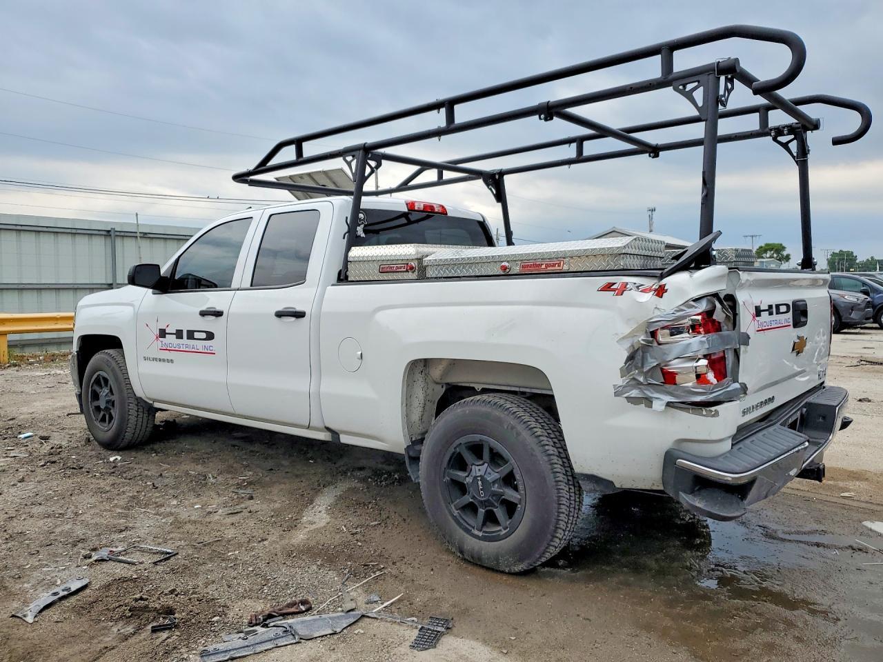 2018 Chevrolet Silverado K1500 - Image 2
