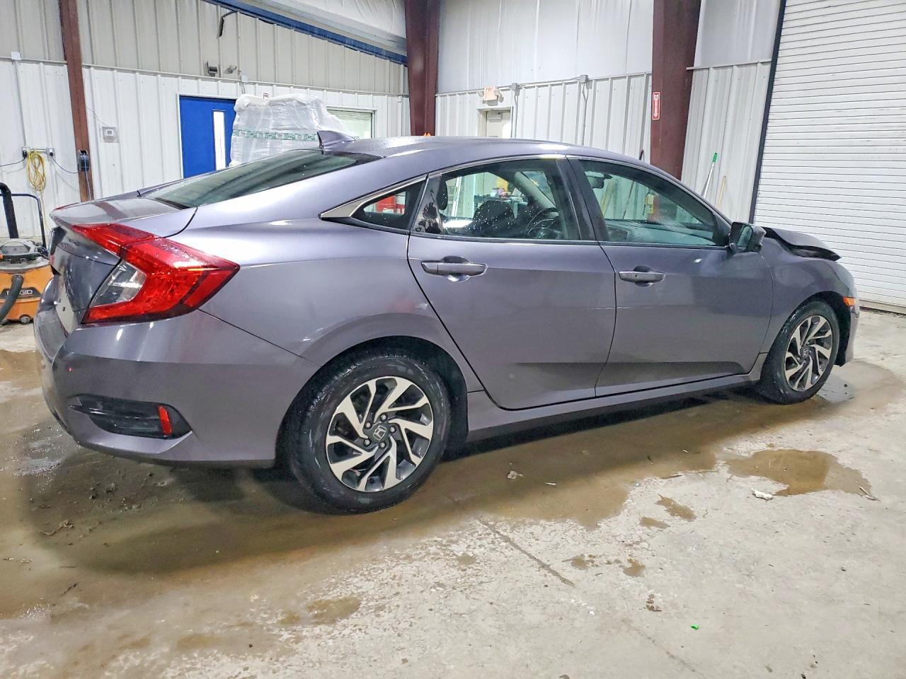 2017 Honda Civic Ex - Image 3